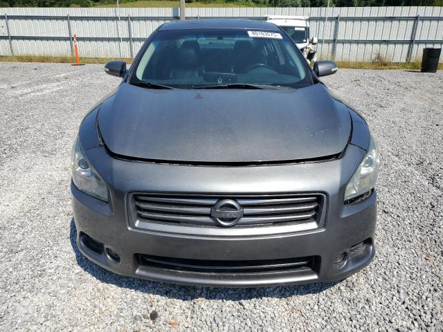 Nissan Maxima S Image 8