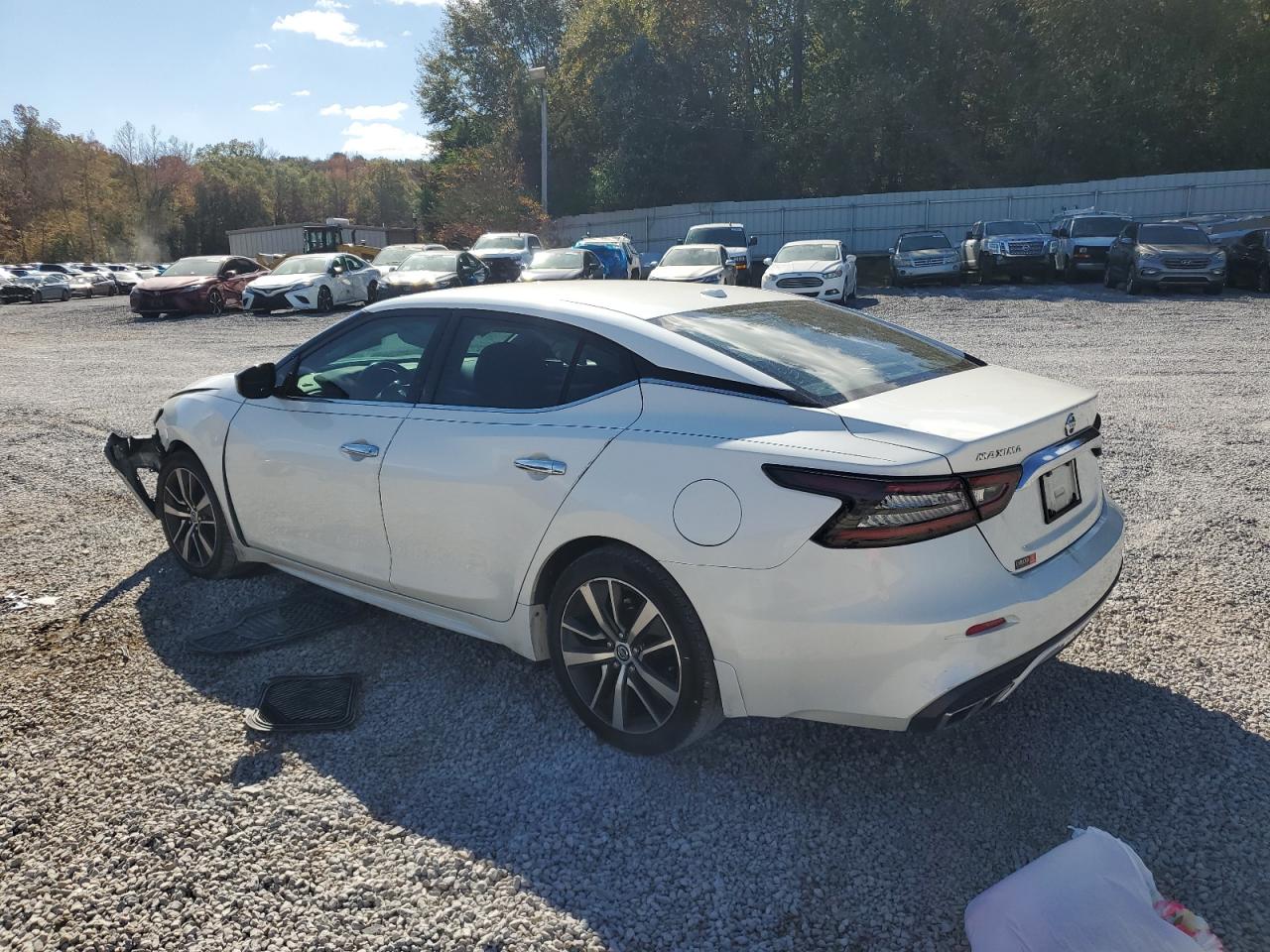 Nissan Maxima S Image 4