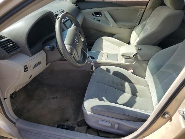 Toyota Camry Base Image 4