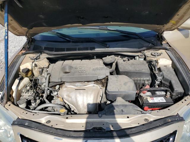 Toyota Camry Base Image 8