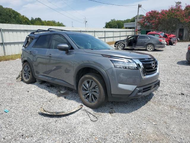 Nissan Pathfinder Sv Image 2