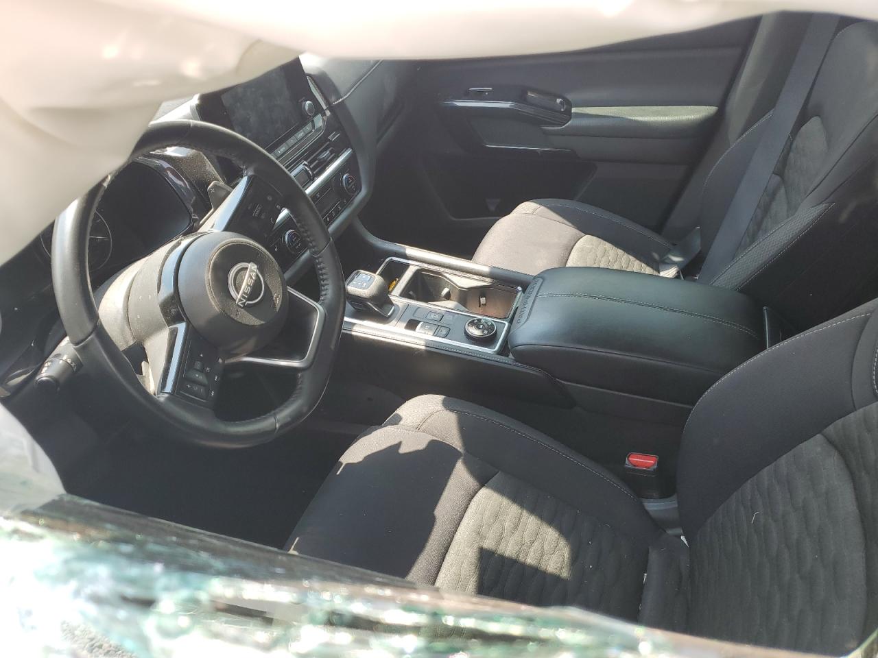 Nissan Pathfinder Sv Image 11