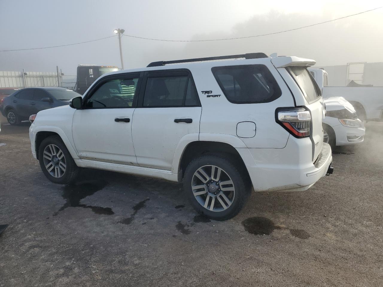 Toyota 4Runner Sr5 Premium Image 12