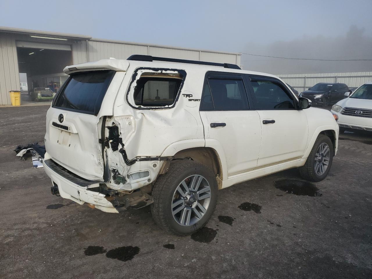 Toyota 4Runner Sr5 Premium Image 8