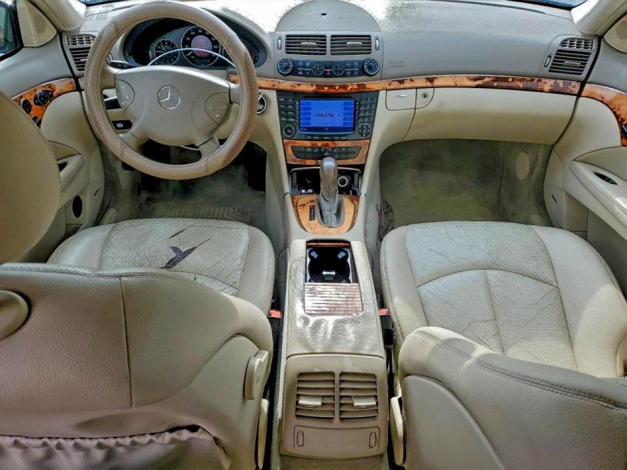 Mercedes-Benz E-Class 350 Image 6