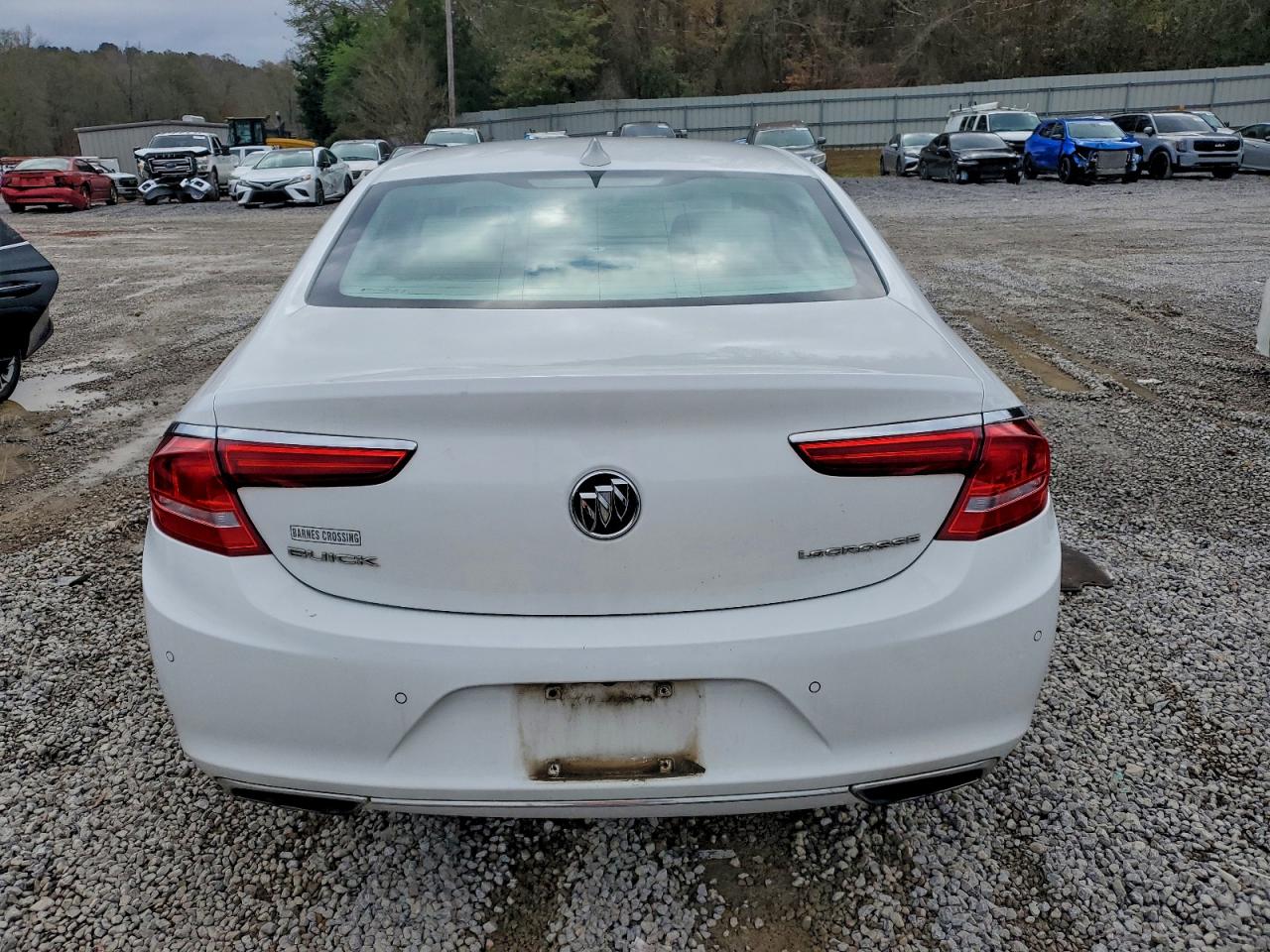 Buick LaCrosse Essence Image 3