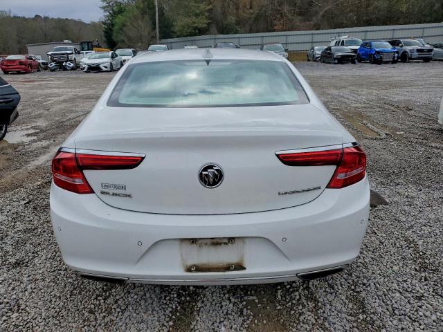 Buick LaCrosse Essence Image 3