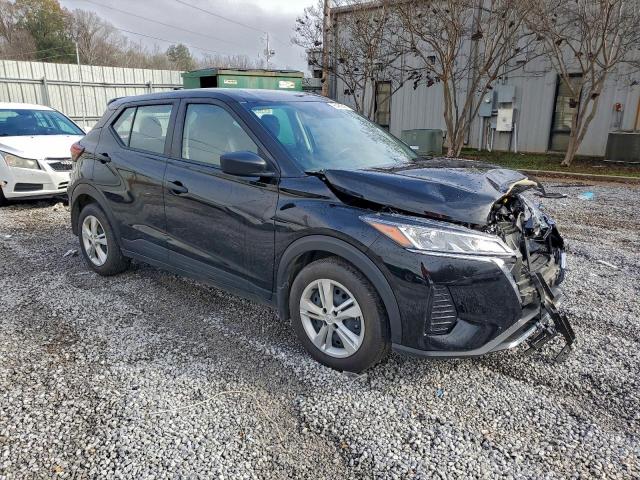 Nissan Kicks S Image 5