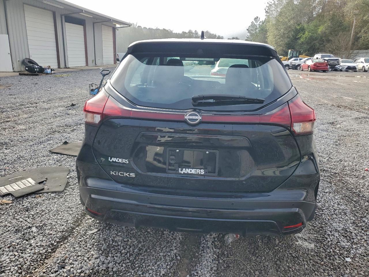 Nissan Kicks S Image 12