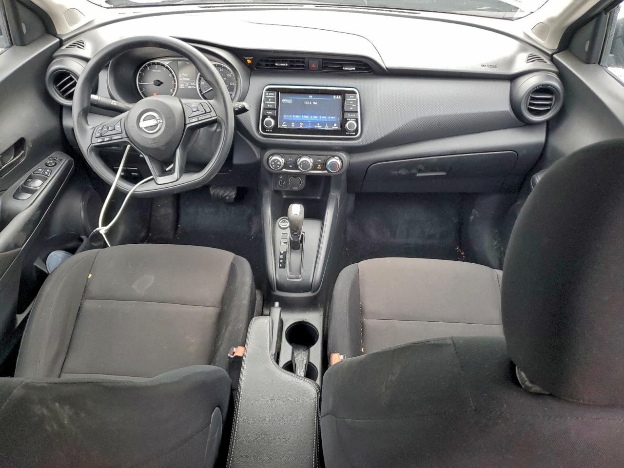 Nissan Kicks S Image 9