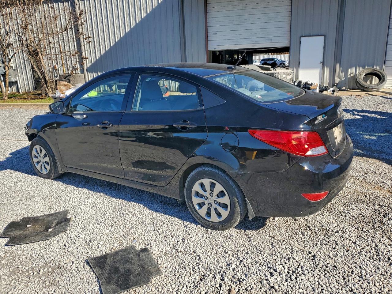 Hyundai ACCENT Se Image 9