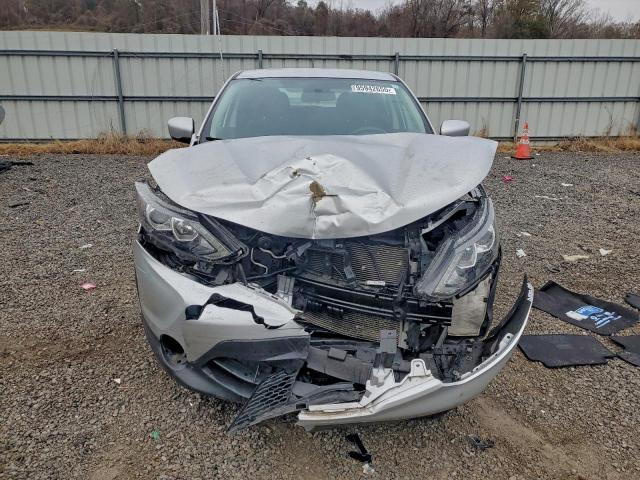 Nissan Rogue S Image 3