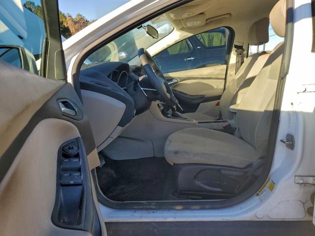 Ford Focus Se Image 10