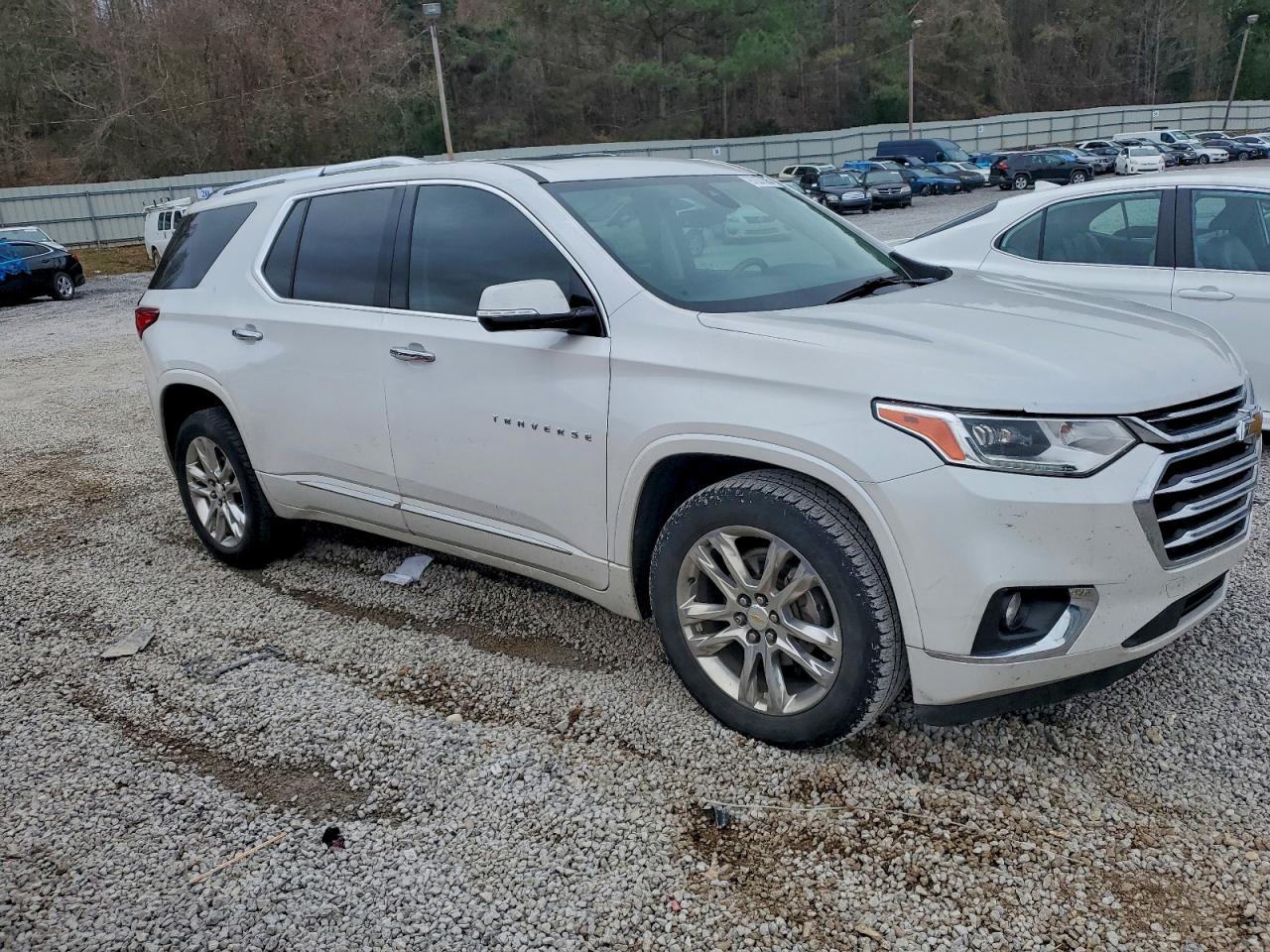 Chevrolet Traverse High Country Image 2
