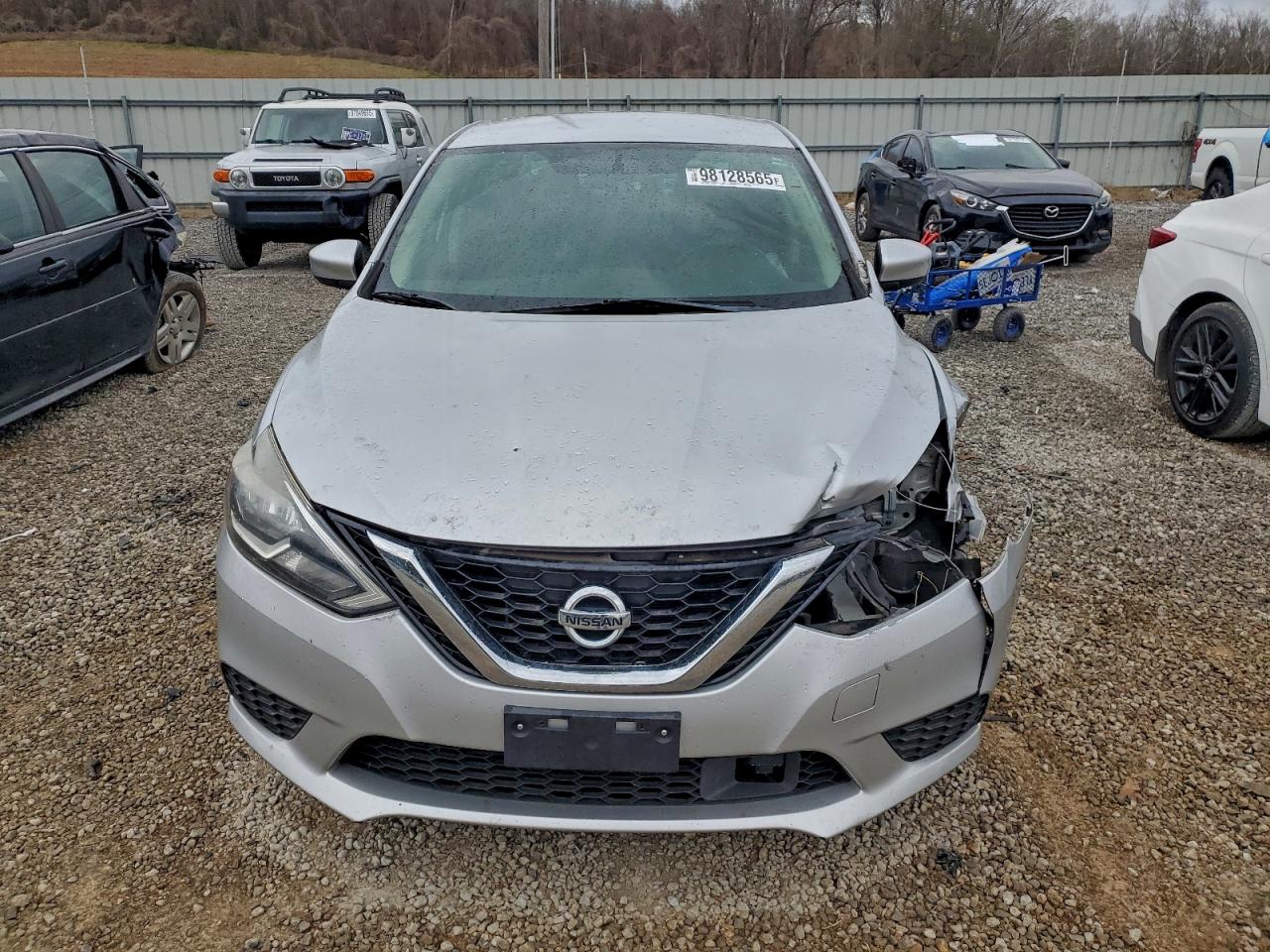 Nissan Sentra S Image 9