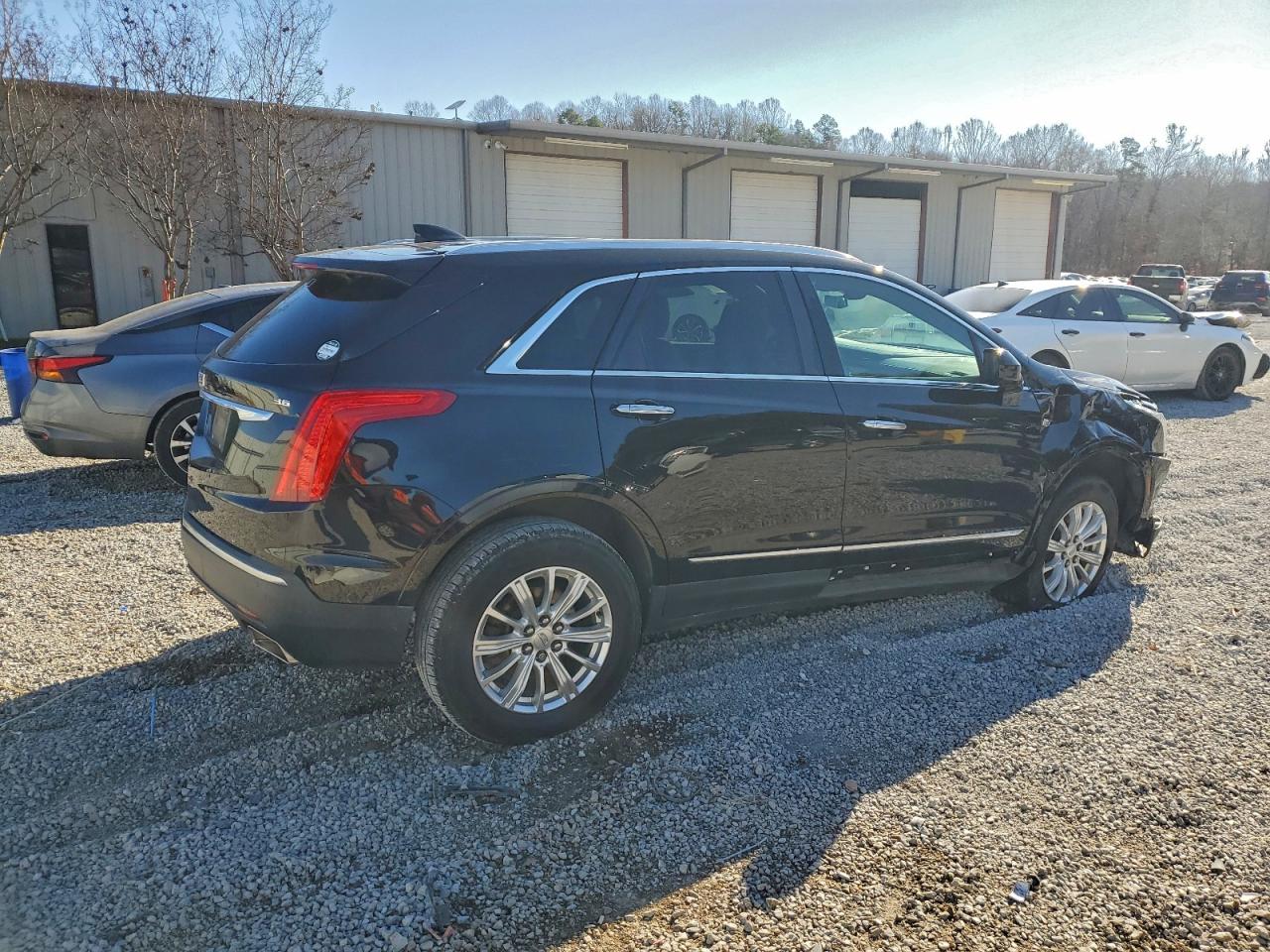 Cadillac XT5 Image 2