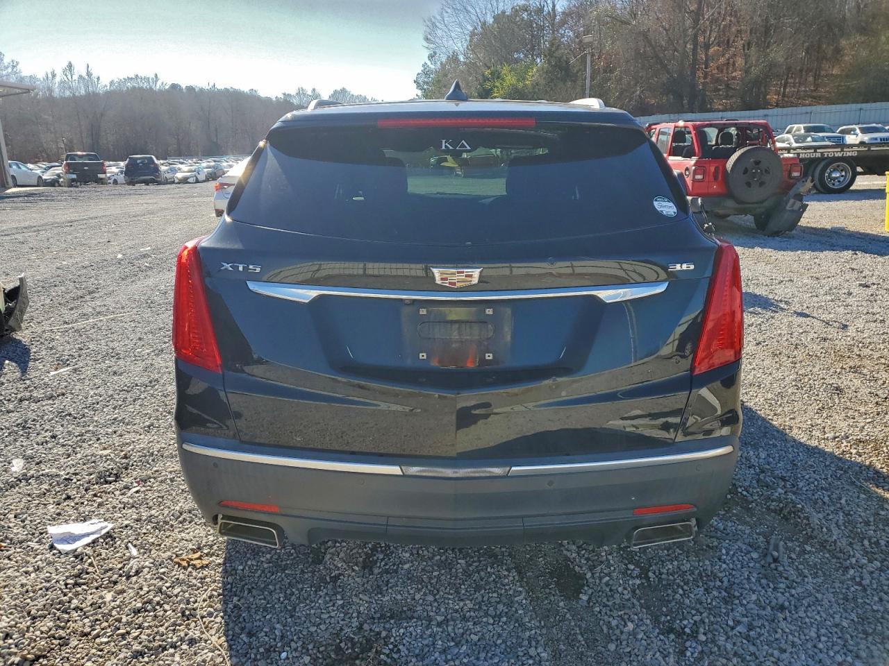 Cadillac XT5 Image 11