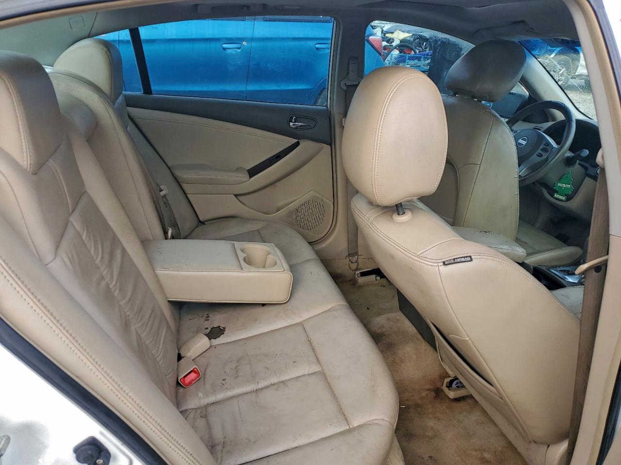 Nissan Altima Base Image 6