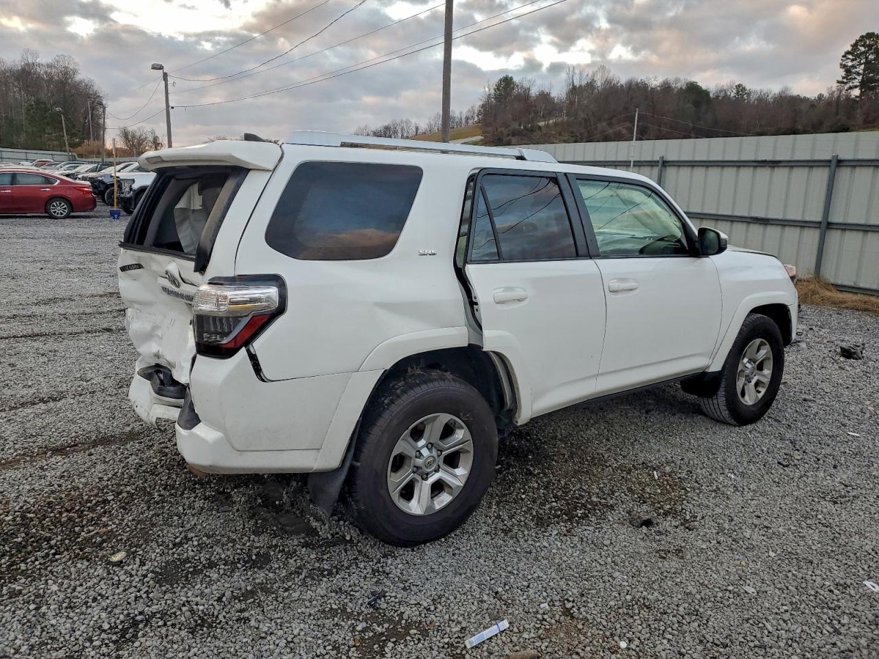 Toyota 4Runner Sr5 Image 2