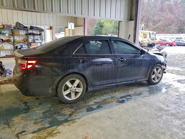 Toyota Camry L Image 3