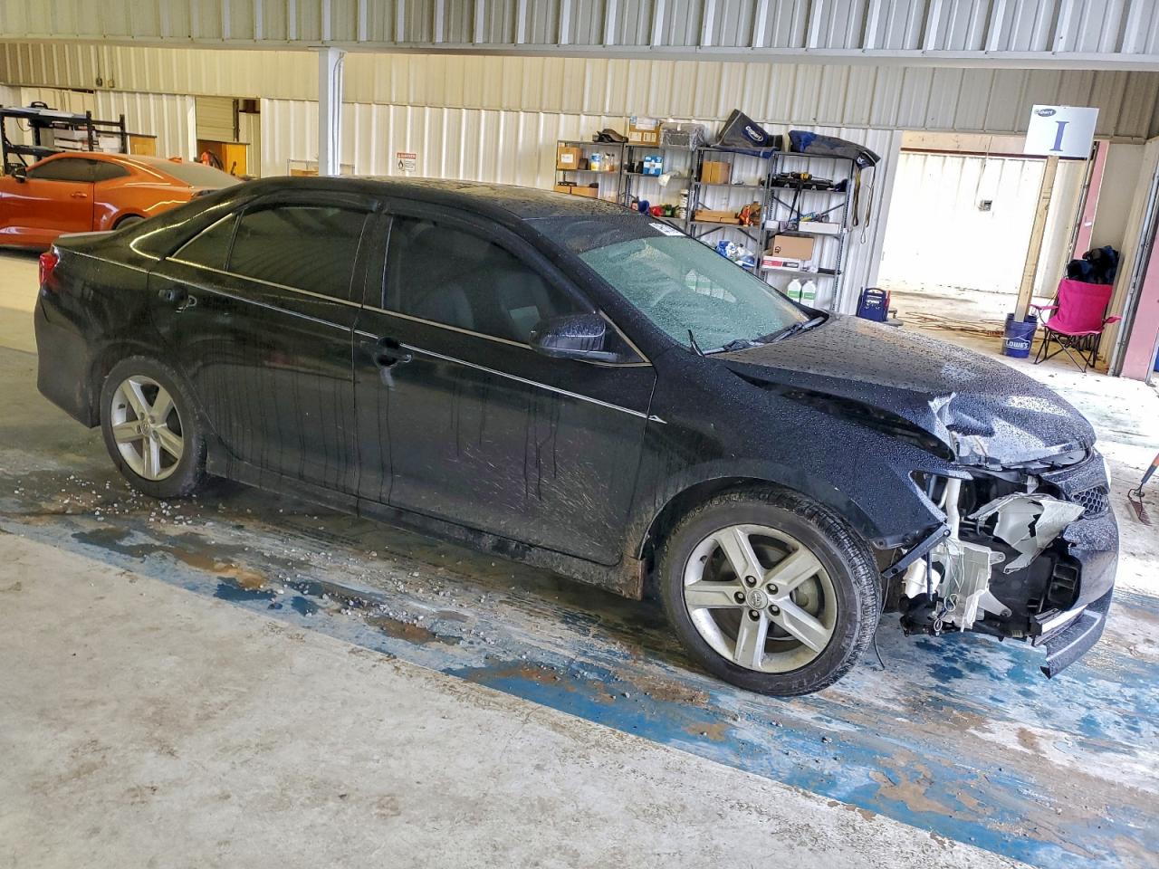 Toyota Camry L Image 4