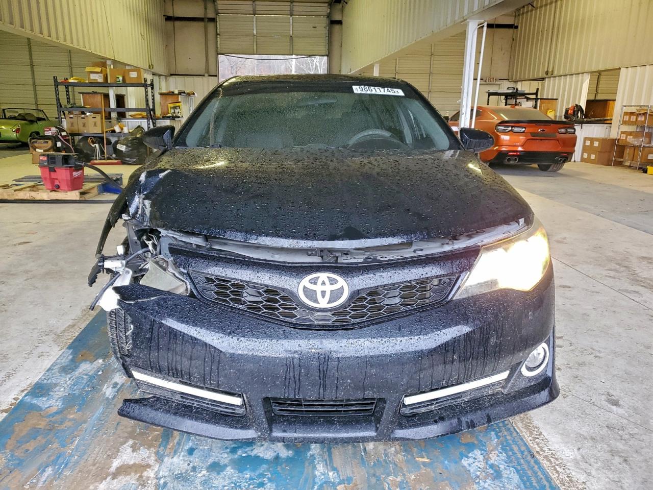 Toyota Camry L Image 6