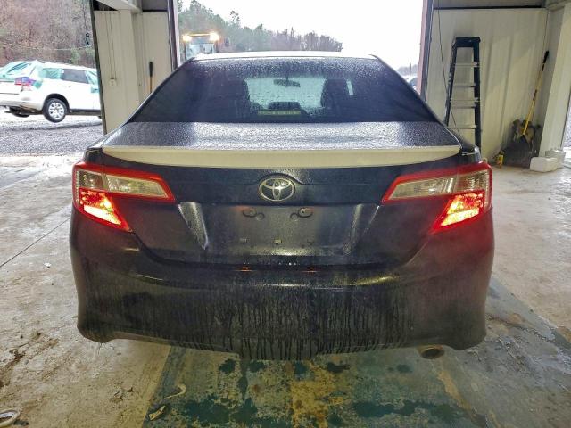 Toyota Camry L Image 12