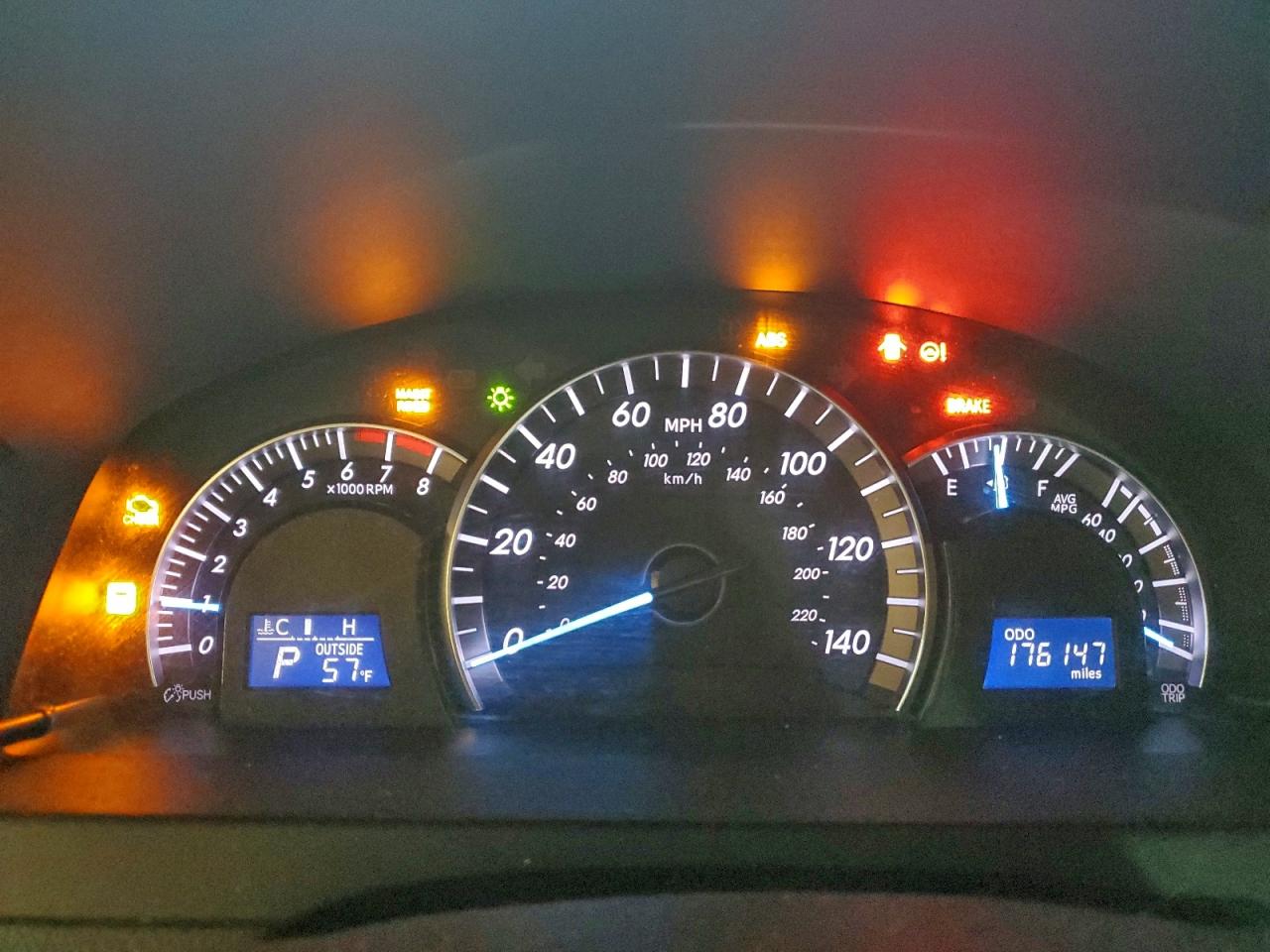 Toyota Camry L Image 9