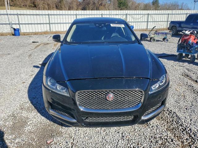 Jaguar XF Premium Image 10