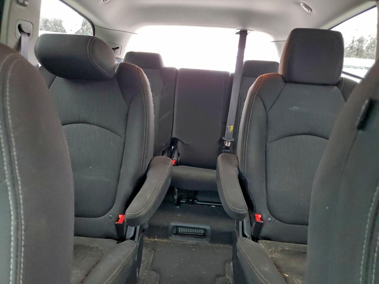 Chevrolet Traverse Lt Image 8