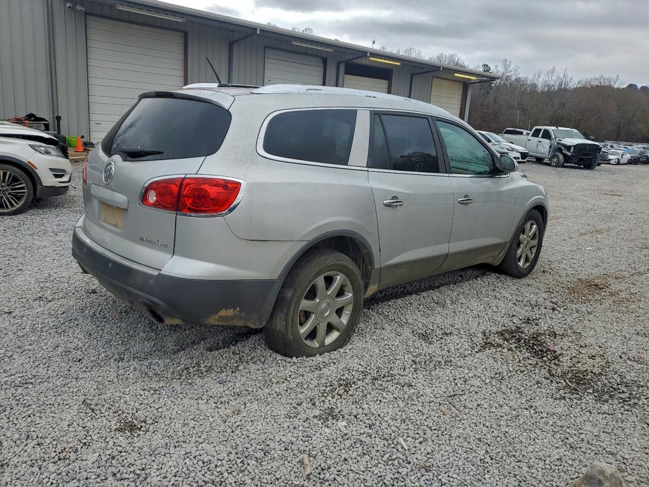 Buick Enclave Cxl Image 3