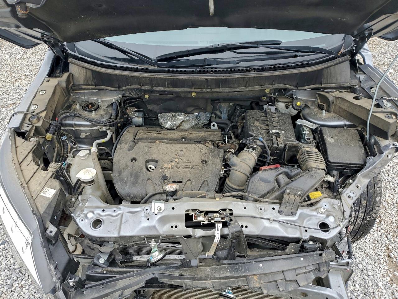 Mitsubishi Outlander S/se Image 6