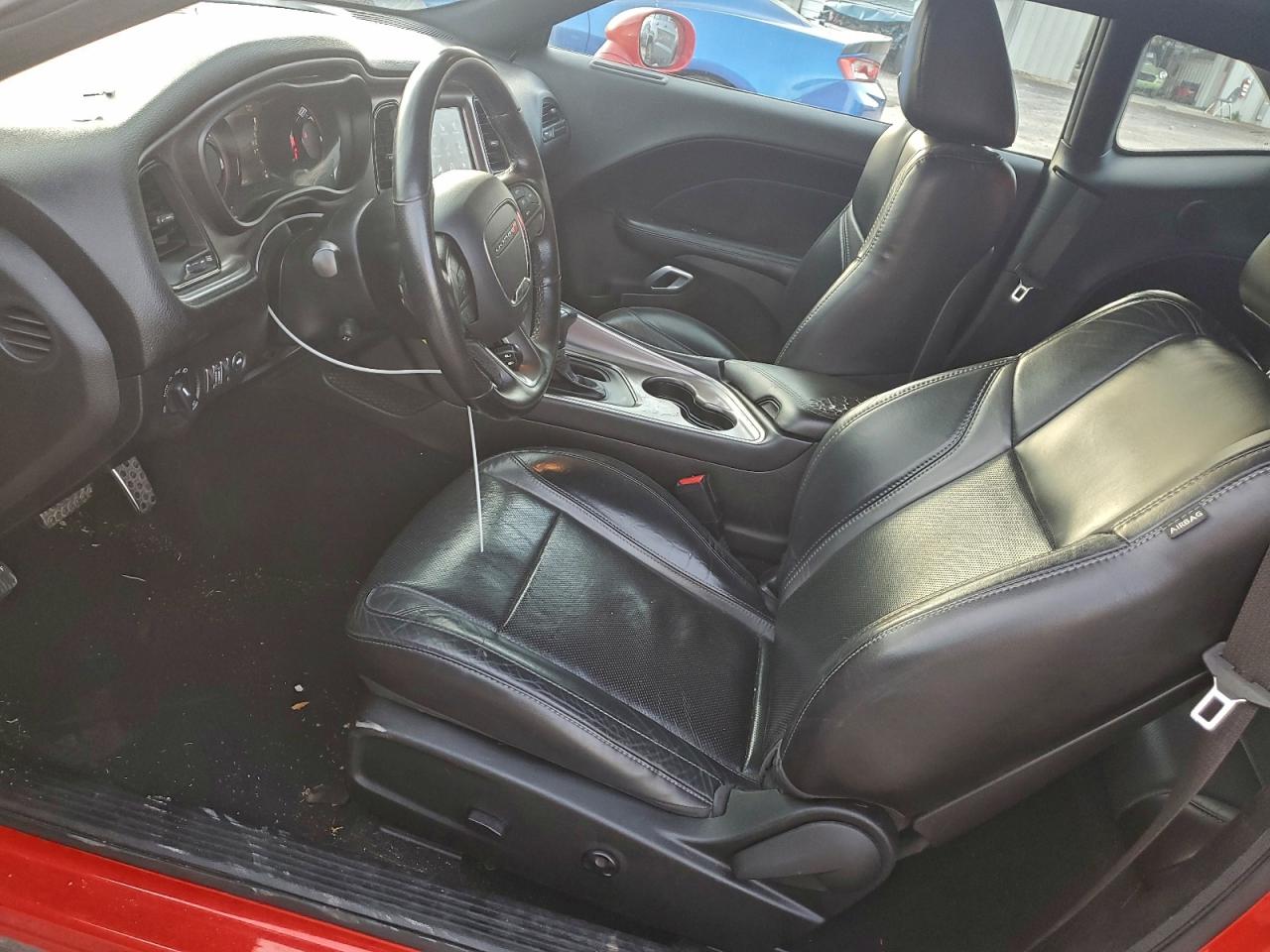 Dodge Challenger Sxt Image 9