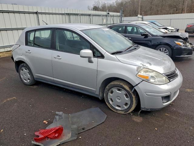 Nissan Versa S Image 3