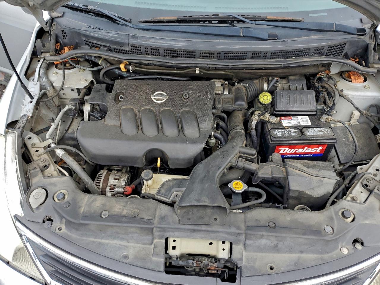 Nissan Versa S Image 9