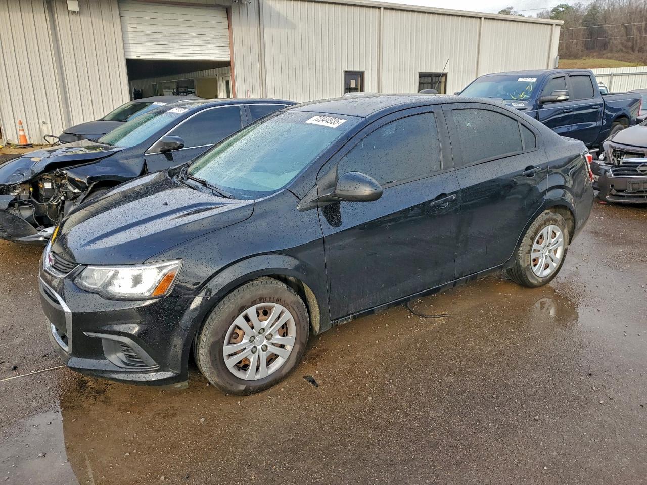 Chevrolet Sonic Ls Image 1