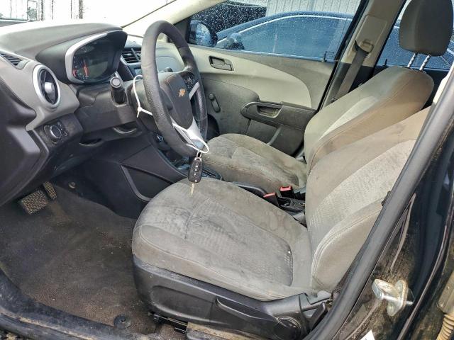 Chevrolet Sonic Ls Image 9