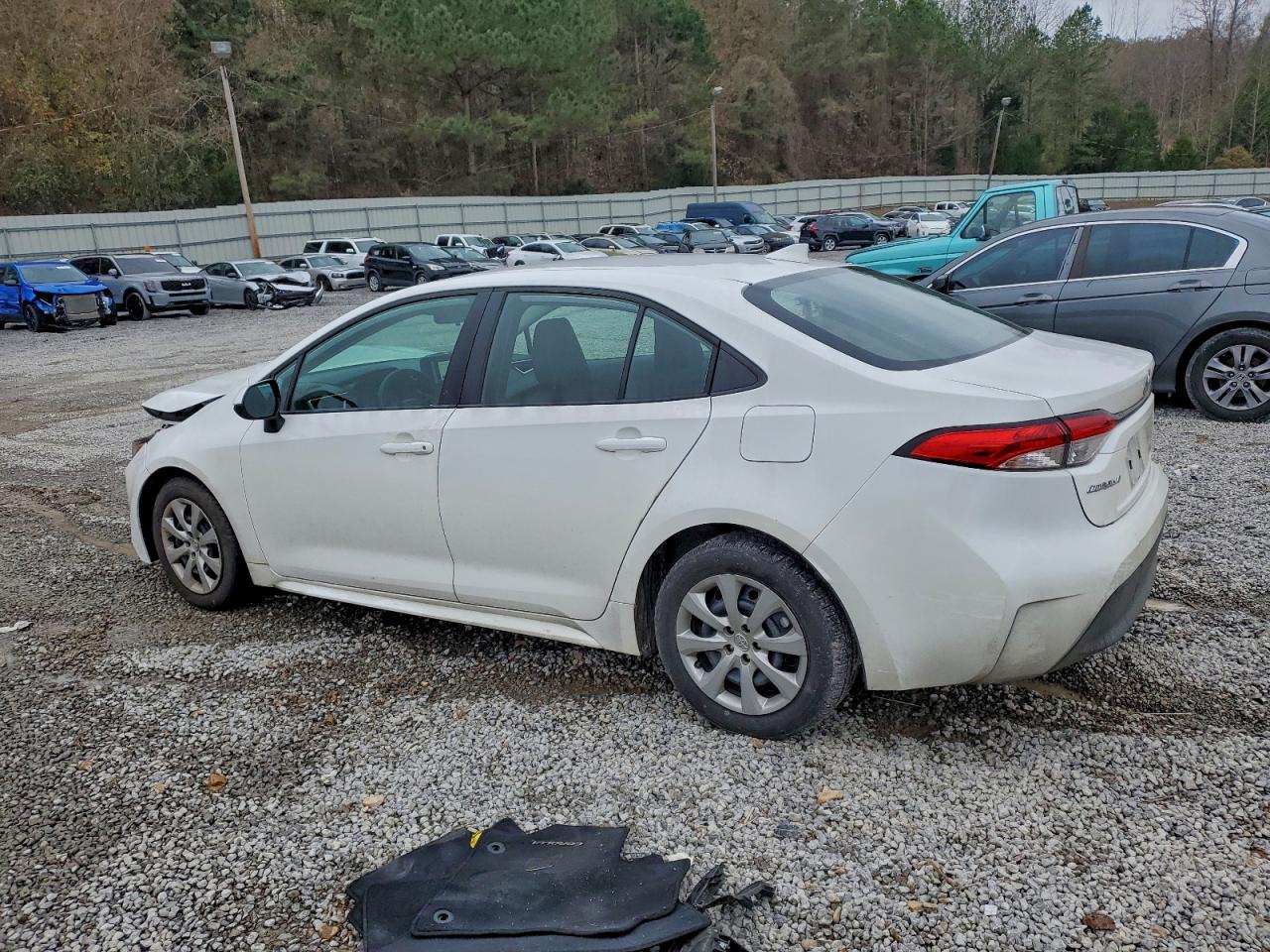 Toyota Corolla Le Image 4