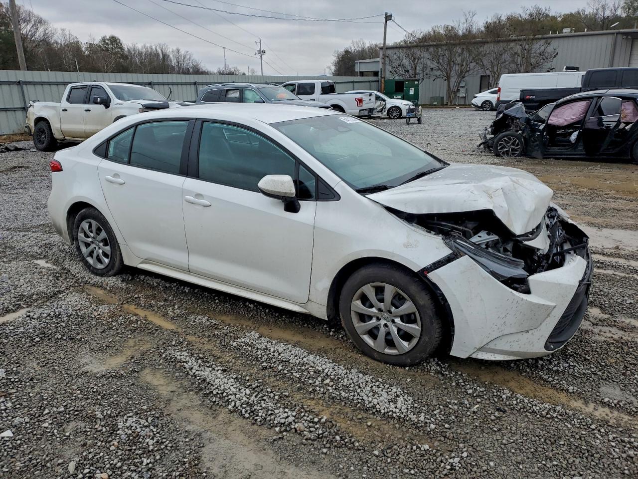 Toyota Corolla Le Image 2