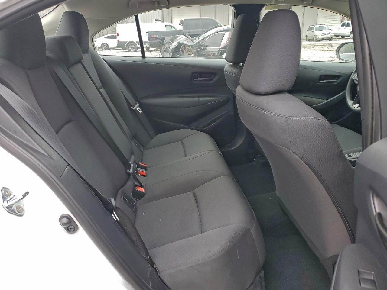 Toyota Corolla Le Image 12