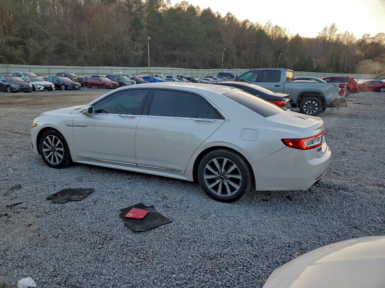 Lincoln Continental Premiere Image 5