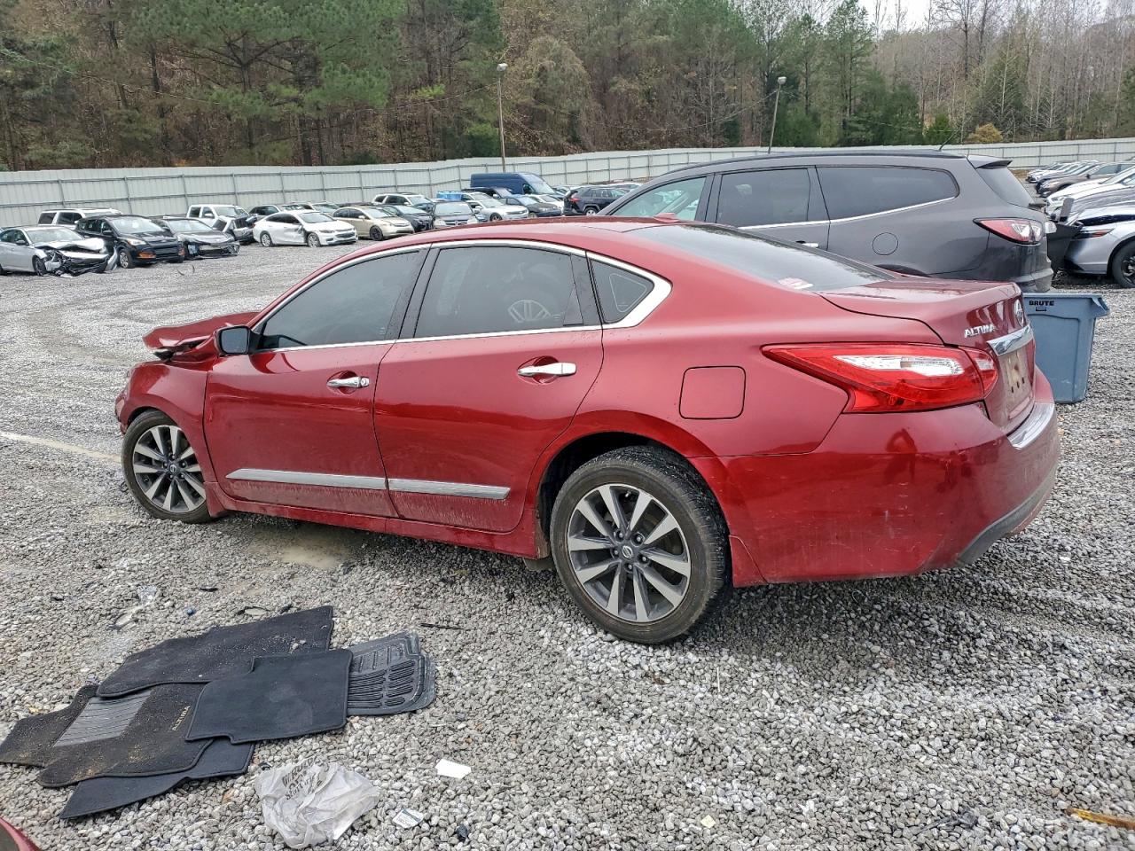 Nissan Altima 2.5 Image 2