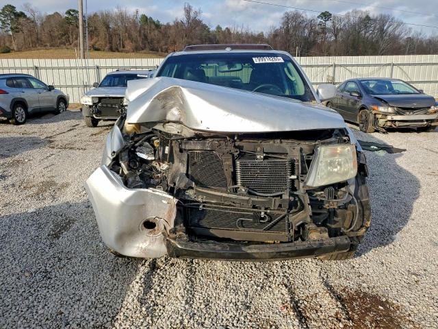 Nissan Pathfinder S Image 7